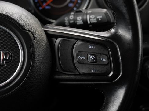 Certified 2022 Jeep Wrangler Sport S image 36