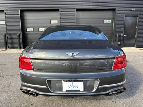 Used 2022 Bentley Flying Spur V8 image 20