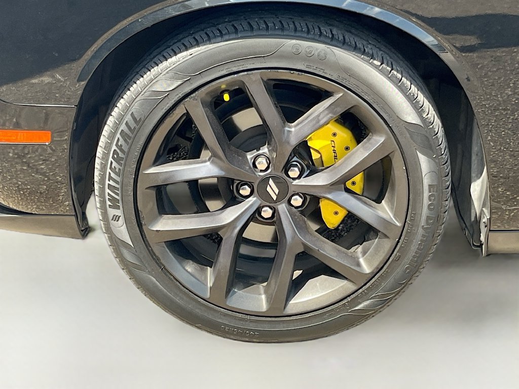 Used 2019 Dodge Challenger SXT w/ Blacktop Package RWD image 28