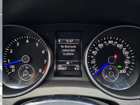 Used 2012 Volkswagen Golf R 4-Door image 13