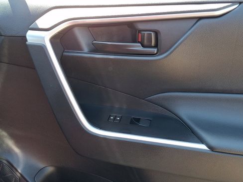 Used 2024 Toyota RAV4 LE image 10