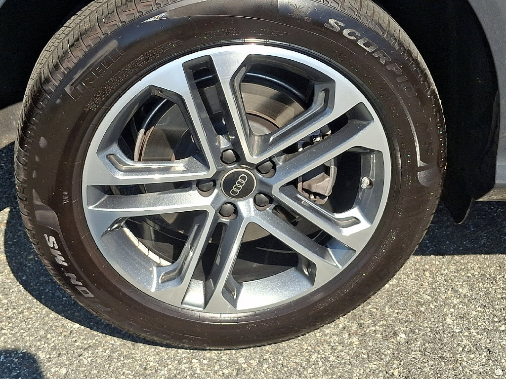 Used 2025 Audi Q5 Premium Plus w/ Premium Plus AWD/4WD image 12