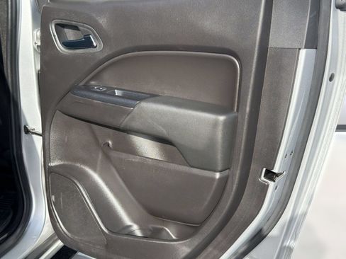 Used 2017 Chevrolet Colorado LT w/ Luxury Package, Chrome RWD image 22