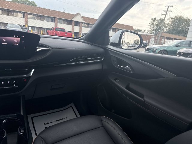 Used 2026 Buick Envista Avenir FWD image 31