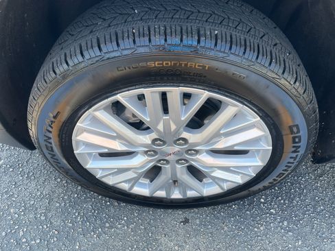 Certified 2026 GMC Acadia Elevation w/ Elevation Premium Package FWD image 6