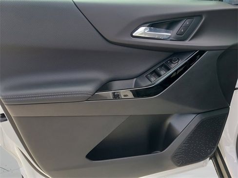 New 2026 Chevrolet Equinox LT w/ Safety and Technology Package image 16