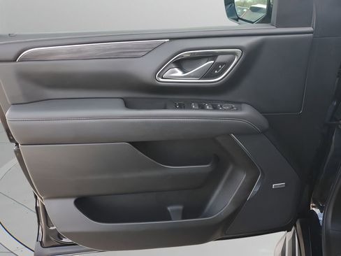 Used 2022 GMC Yukon SLT w/ SLT Premium Package image 26