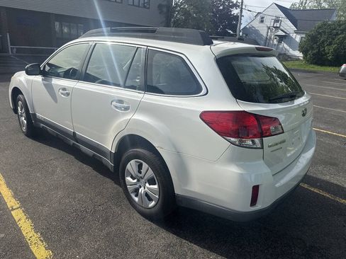 Used 2014 Subaru Outback 2.5i AWD/4WD image 11