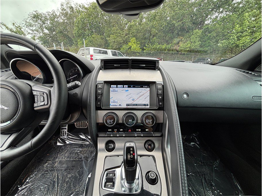 Used 2017 Jaguar F-TYPE Coupe RWD image 11
