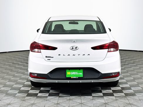 Used 2019 Hyundai Elantra SE w/ Winter Weather Package image 8