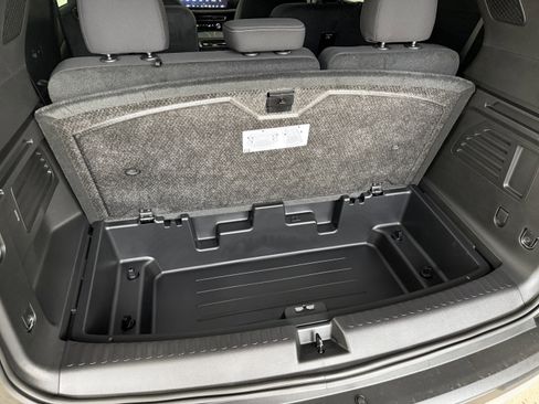 New 2026 Chevrolet Traverse LT image 45