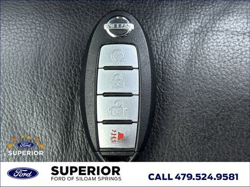 Used 2020 Nissan Titan PRO-4X w/ Pro-4x Convenience Package image 30