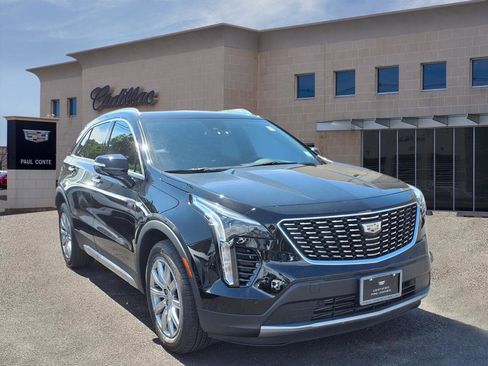 Certified 2022 Cadillac XT4 Premium Luxury w/ Safety Alert Package image 3