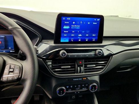 Used 2025 Ford Escape ST-Line AWD/4WD image 17