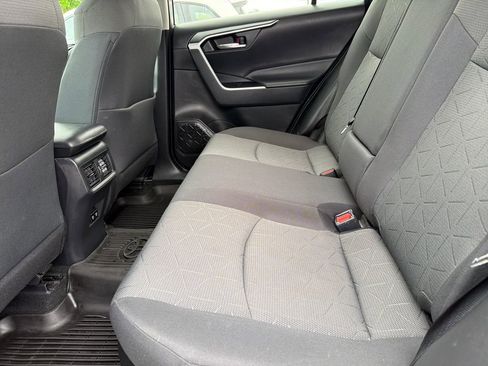 Used 2021 Toyota RAV4 XLE w/ Convenience Package AWD/4WD image 23