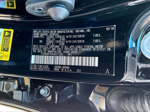 Used 2019 Toyota Highlander Limited Platinum AWD/4WD image 34
