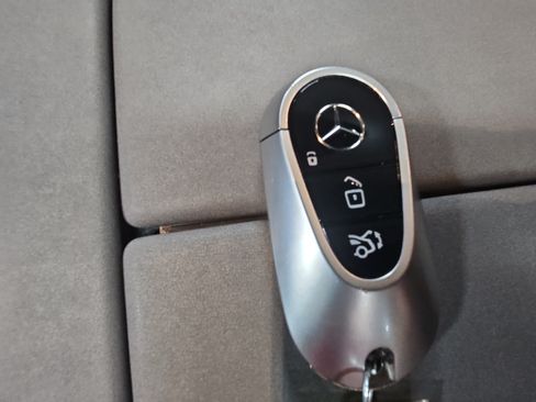 Used 2023 Mercedes-Benz EQS 450+ SUV image 35