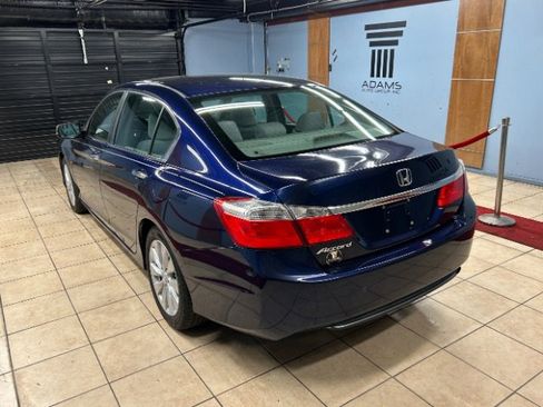 Used 2013 Honda Accord EX image 3