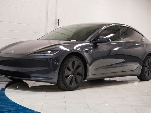 Used 2025 Tesla Model 3 Long Range RWD image 4