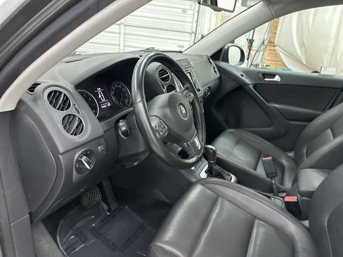 Used 2016 Volkswagen Tiguan SE image 9