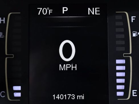 Used 2017 Jeep Cherokee Latitude AWD/4WD image 27