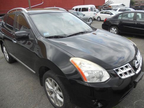 Used 2012 Nissan Rogue SL AWD/4WD image 2
