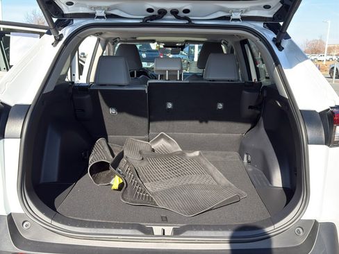 Used 2024 Toyota RAV4 XLE Premium image 28