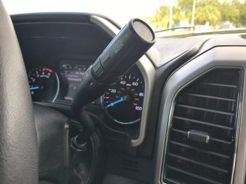 Used 2020 Ford F350 Lariat w/ Lariat Value Package AWD/4WD image 30