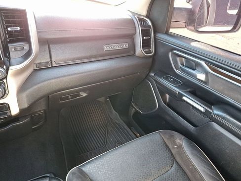 Certified 2022 RAM 1500 Laramie image 17