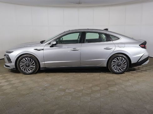 Certified 2024 Hyundai Sonata Limited FWD image 17