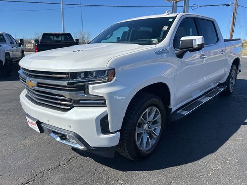 Used 2020 Chevrolet Silverado 1500 High Country w/ Technology Package AWD/4WD image 9