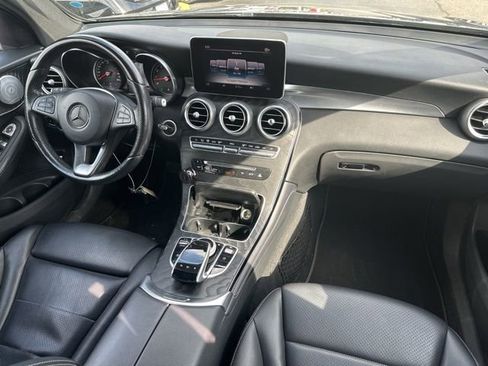 Used 2018 Mercedes-Benz GLC 300 4MATIC w/ Multimedia Package image 9