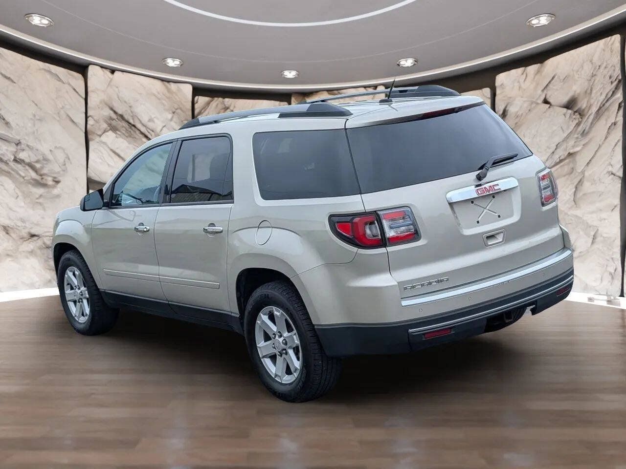 Used 2013 GMC Acadia SLE FWD image 8