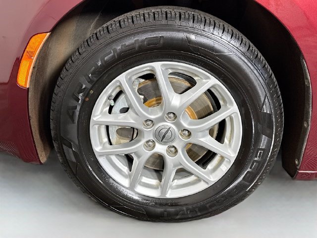 Used 2022 Chrysler Voyager LX FWD image 37