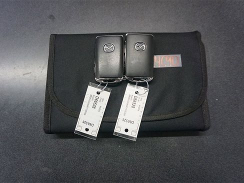 Used 2024 MAZDA CX-90 Plug-In Hybrid w/ Premium Pkg image 19