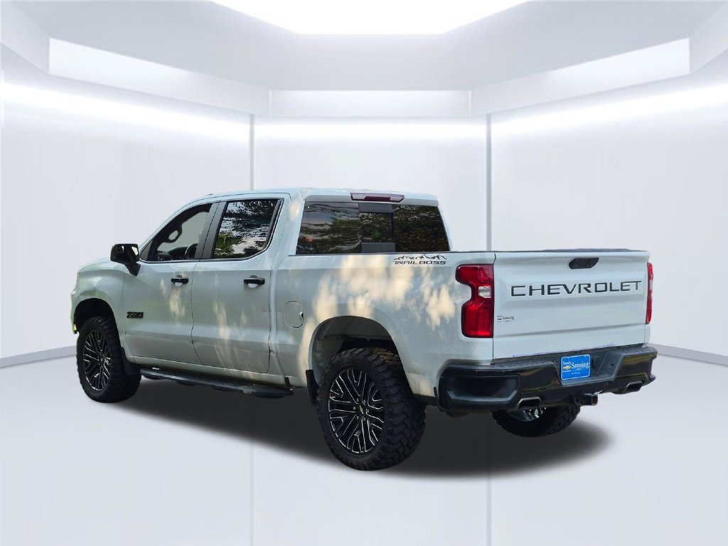Used 2021 Chevrolet Silverado 1500 LT Trail Boss w/ Convenience Package II AWD/4WD image 4