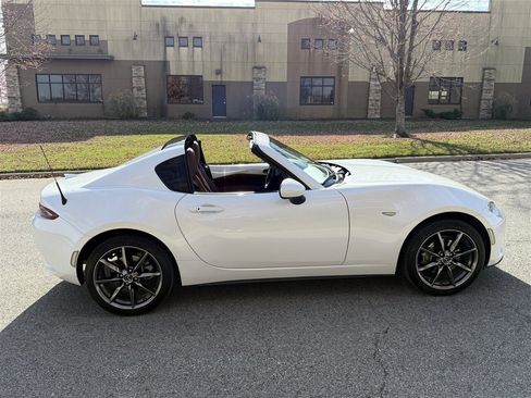 Used 2019 MAZDA MX-5 Miata RF Grand Touring image 8