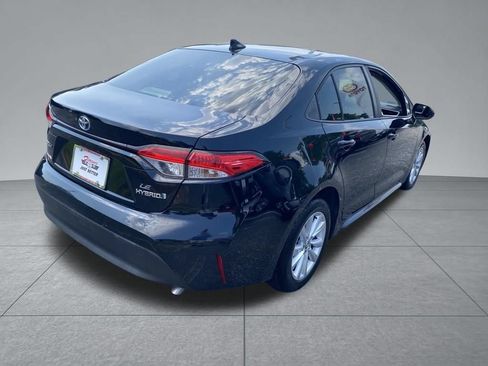 Used 2023 Toyota Corolla LE w/ LE Convenience Package FWD image 16