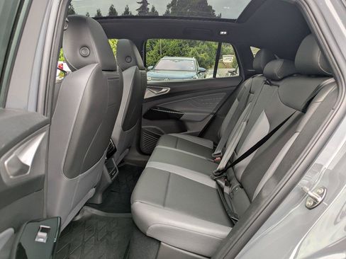 Certified 2023 Volkswagen ID.4 Pro S RWD image 28