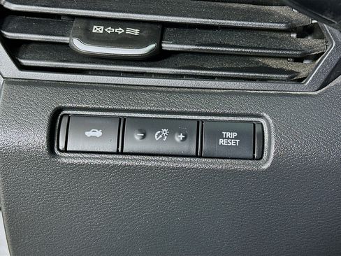 Used 2022 Nissan Altima 2.5 SV image 17