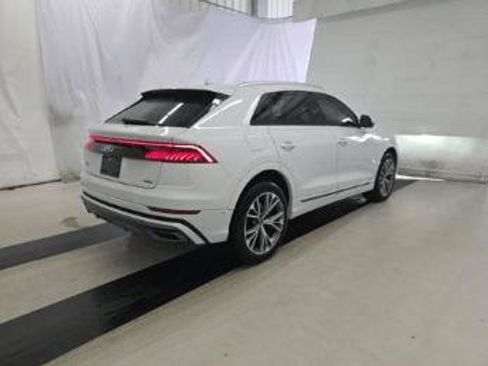 Used 2023 Audi Q8 Premium Plus w/ Premium Plus Package AWD/4WD image 4