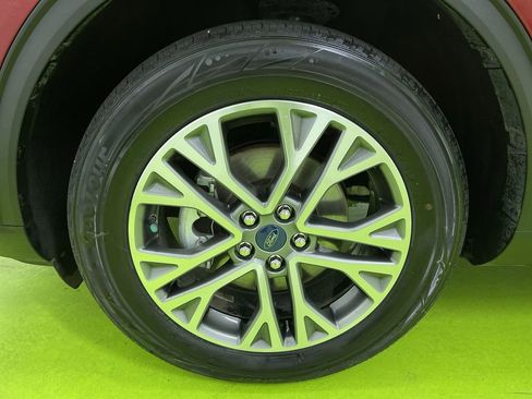 Used 2021 Ford Escape SEL w/ Technology Package image 15