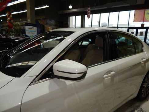 Used 2019 BMW 530i w/ Convenience Package image 7