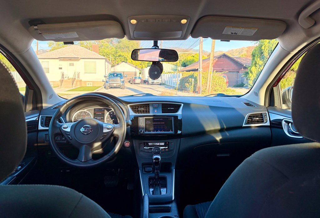 Used 2019 Nissan Sentra SV FWD image 7
