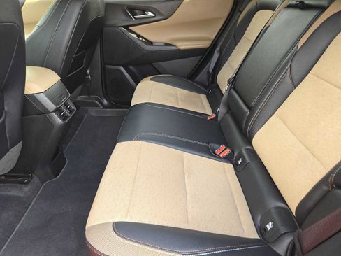 Certified 2025 Chevrolet Equinox ACTIV AWD/4WD image 28