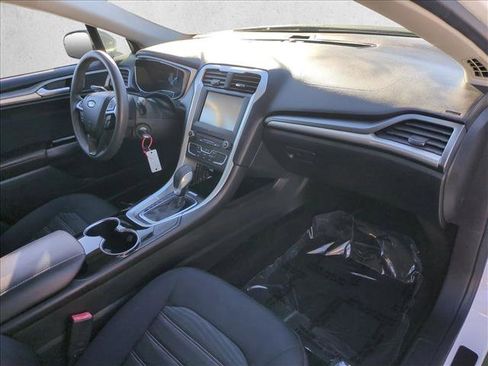 Used 2016 Ford Fusion SE image 21