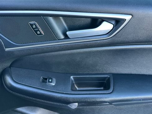 Used 2022 Ford Edge SEL image 19