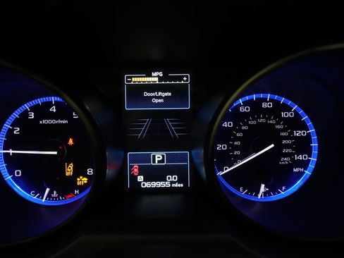 Used 2019 Subaru Outback 2.5i Limited AWD/4WD image 2
