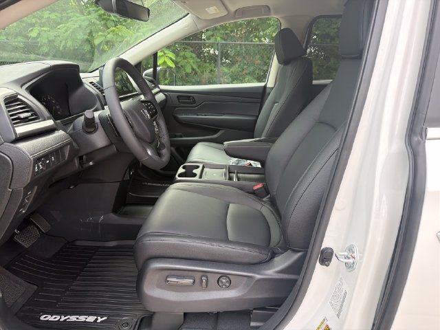 New 2026 Honda Odyssey EX-L image 11