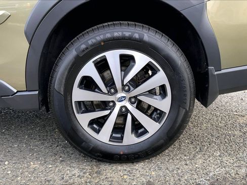 Certified 2023 Subaru Outback Premium image 10